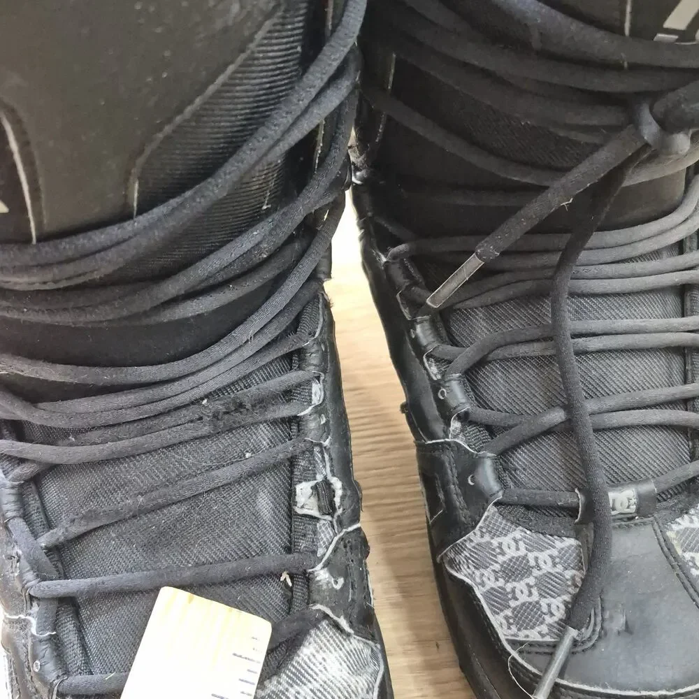 DC Phase 09 Snowboard Boots Mens 14 Black Gray Check Lace Up 2009 DC Logo READ